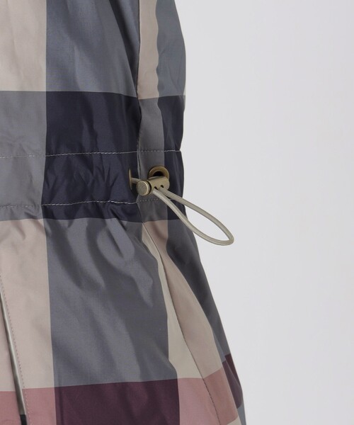 BLUE LABEL CRESTBRIDGE（ブルーレーベルクレストブリッジ） ダウン