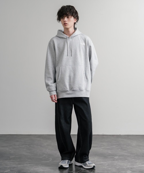 THE NORTH FACE（ザ ノースフェイス） パーカー ESSENTIAL RELAXED