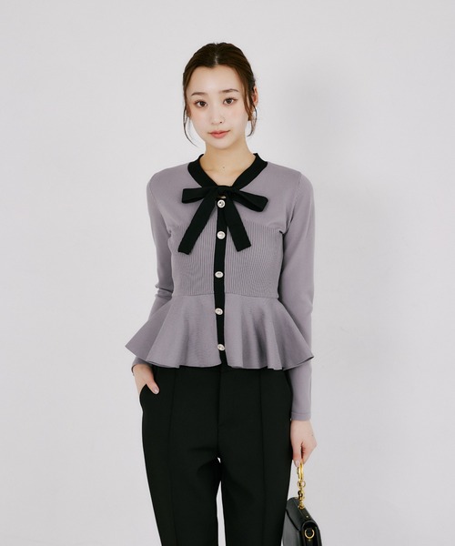 tocco closet（トッコ クローゼット） ニット セーター ビジュー釦付き