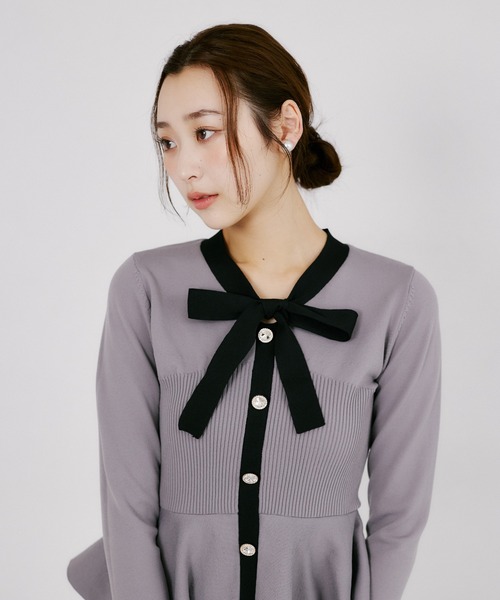 tocco closet（トッコ クローゼット） ニット セーター ビジュー釦付き