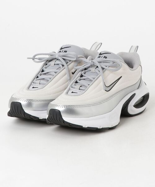 【新品・未使用品】ナイキ　スニーカー23.5cm NIKE（ナイキ） ローカットスニーカー 23.5 シルバー レディース