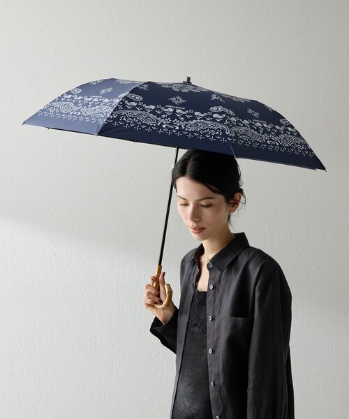 新品未使用　ウィムガゼット　晴雨兼用折り畳み傘　グレー×ゼブラ Whim Gazette（ウィム ガゼット） 折りたたみ傘 バンダナ柄傘