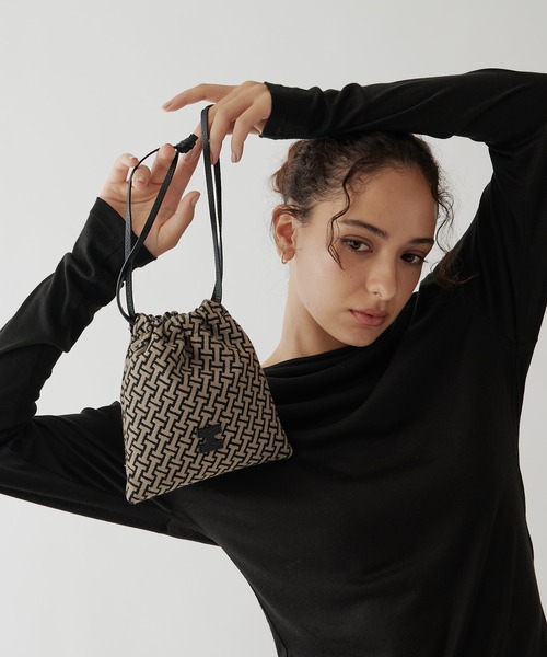 【IACUCCI】モノグランマ ポーチ JACQUARD/CERVO IACUCCI（イアクッチ） ポーチ モノグランマ ポーチ JACQUARD/CERVO