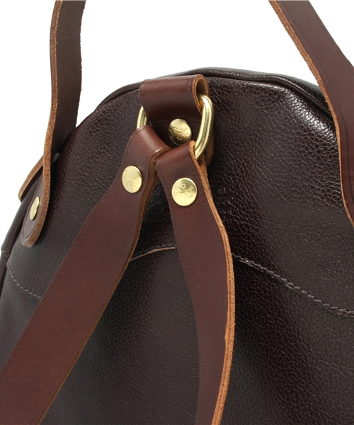 IL BISONTE（イルビゾンテ） デイバック リュック IL BISONTE