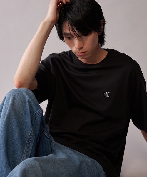 Calvin Klein Jeans（カルバンクラインジーンズ） tシャツ 「ユニ