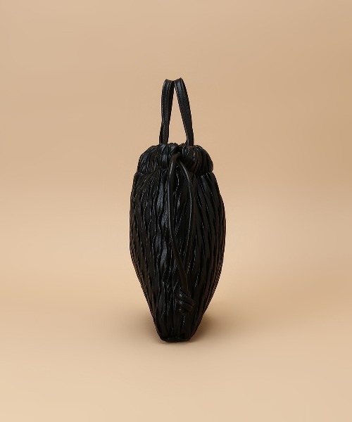 大人気!! Samantha Thavasa プリーツ巾着バッグ Samantha Thavasa ハンドバッグ プリーツ巾着バッグ : ZOZOTOWN