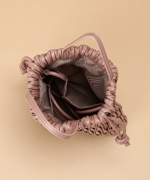 大人気!! Samantha Thavasa プリーツ巾着バッグ Samantha Thavasa ハンドバッグ プリーツ巾着バッグ : ZOZOTOWN