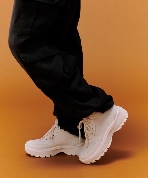 【VANS】 ヴァンズ WOMBAT HI WHITE/WHITE 国内発送 VANS スニーカー ヴァンズ WOMBAT HI ウォンバット ハイ V2565