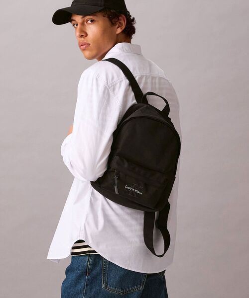 Calvin Klein（カルバン・クライン） デイバック リュック スモール