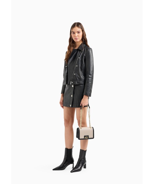 「ARMANI EXCHANGE」 ショルダーバッグ FREE ホワイト×ブラック レディースの画像