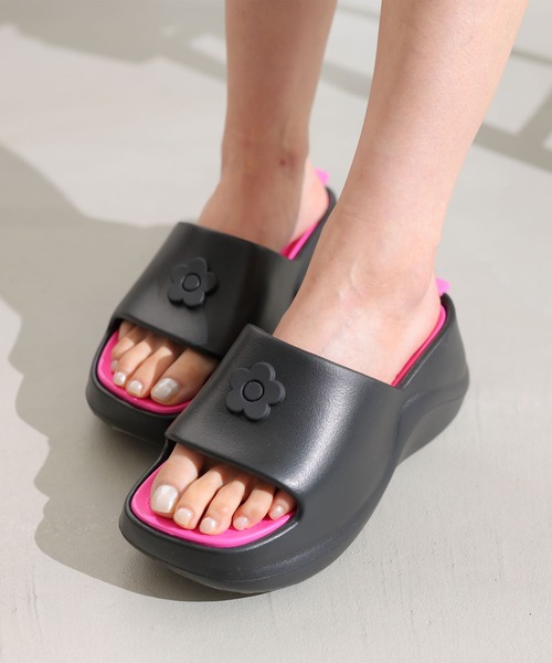 未使用 マリークワント デイジー サンダル 厚底 ストラップ 黒 23.5 MARY QUANT（マリークヮント） 厚底 サンダル マリークワント デイジー