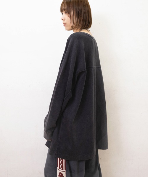RNA WフェイスBIG プルオーバー　未使用 RNA（アールエヌエー） tシャツ M2550 WフェイスBIG プルオーバー