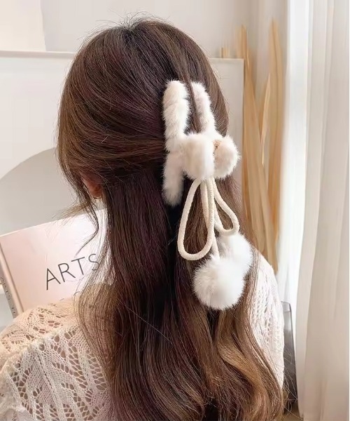 Port（ポート） ヘアクリップ 「 」 ぽんぽん付き リボン ファー