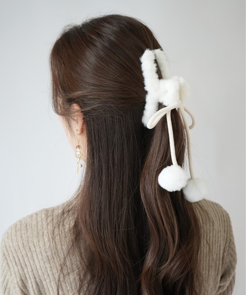 Port（ポート） ヘアクリップ 「 」 ぽんぽん付き リボン ファー