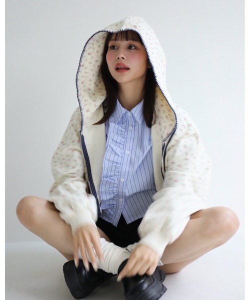jumelle（ジュメロ） パーカー 花柄ステッチフーディー レディース