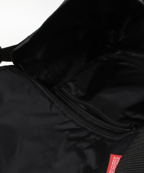 「Manhattan Portage」 メッセンジャーバッグ MEDIUM ブラック メンズの画像