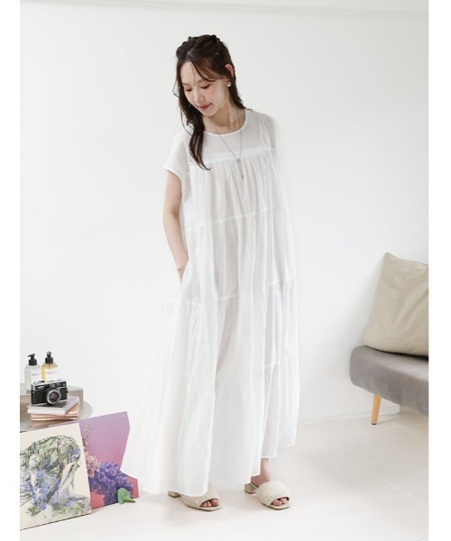 【美品】emmi キャンブリックティアードワンピース fifth（フィフス） ワンピース キャンブリックティアードワンピース