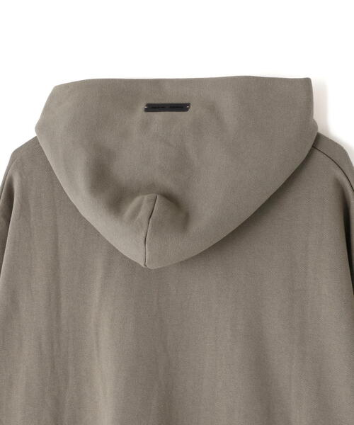FOG ESSENTIALS（エフオージーエッセンシャルズ） パーカー Fear of