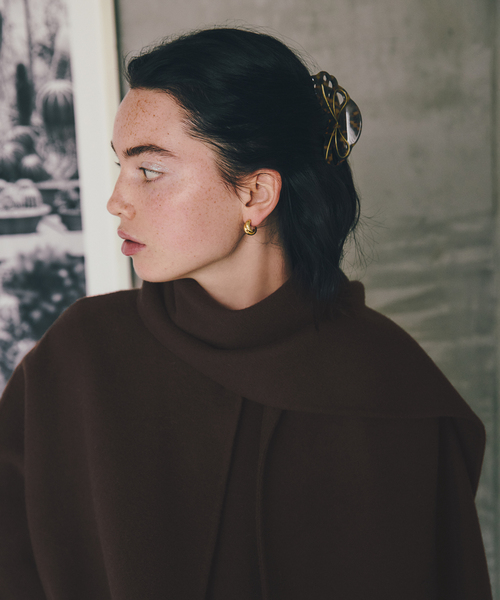 ラトータリテ　perle ネイビー ヘアクリップ　たなべさおり La TOTALITE（ラ トータリテ） ヘアクリップ 「perle， by SAORI