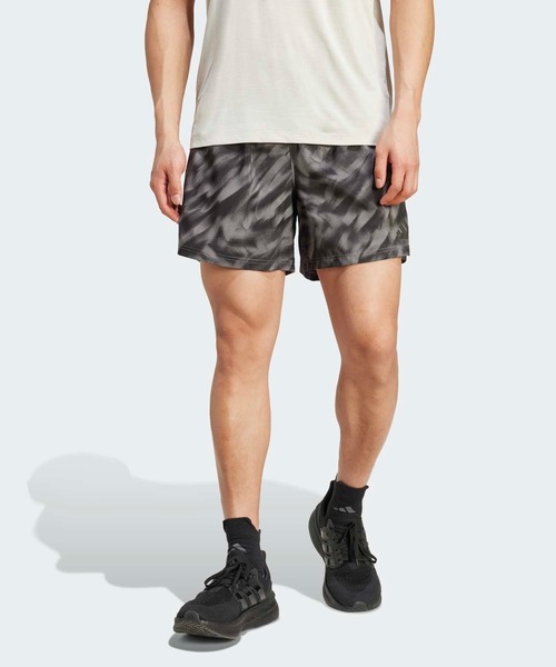 adidas（アディダス） ハーフパンツ パンツ オウン ザ ラン 総柄