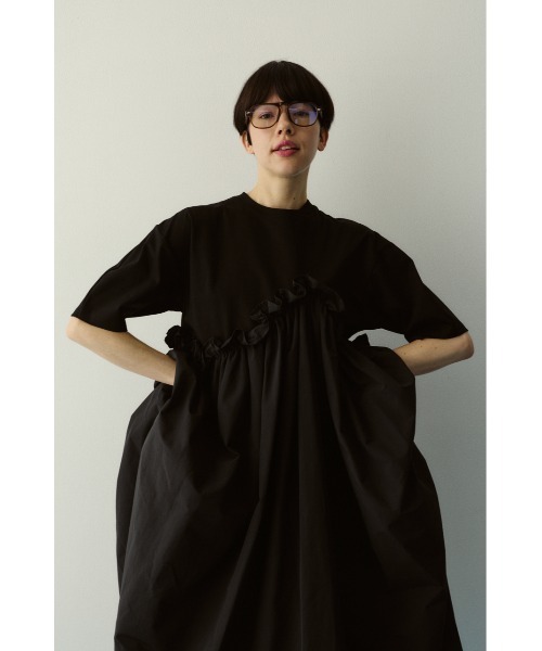 ワンピース Wave frill cut  dress　　ウェーブフリルカットドレスの画像