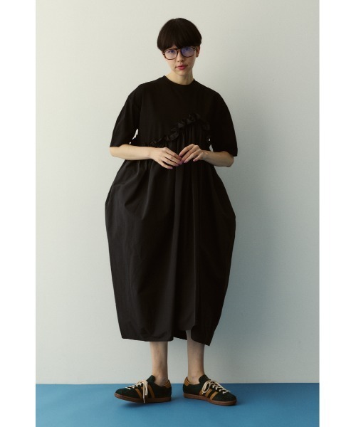 ワンピース Wave frill cut  dress　　ウェーブフリルカットドレスの画像