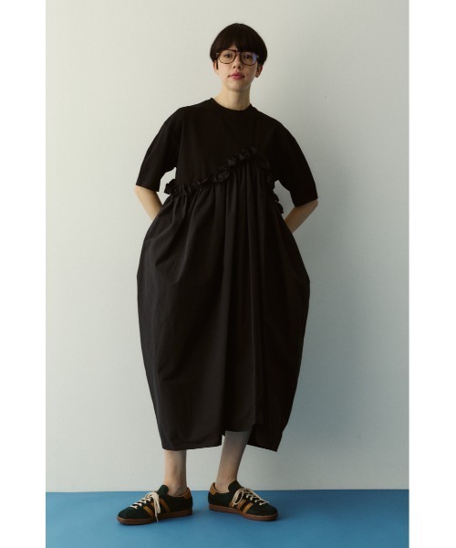 ワンピース Wave frill cut  dress　　ウェーブフリルカットドレスの画像