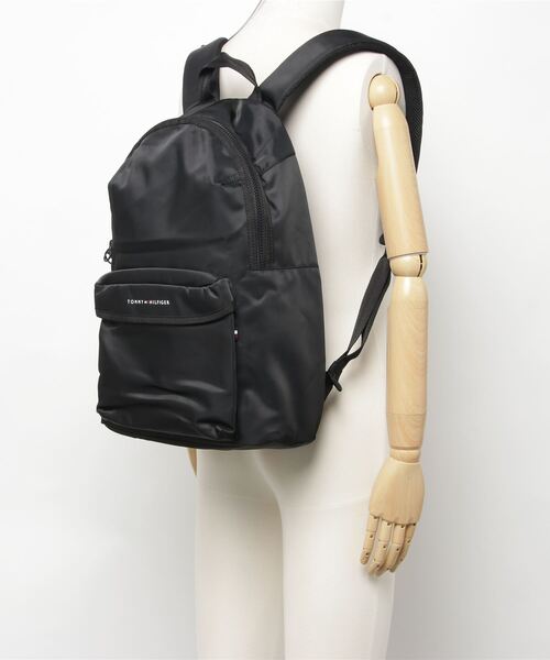 ❣️未使用❣️トミーヒルフィガー　ブラック　バックパック　軽量 TOMMY HILFIGER（トミー・ヒルフィガー） リュック FREE ブラック