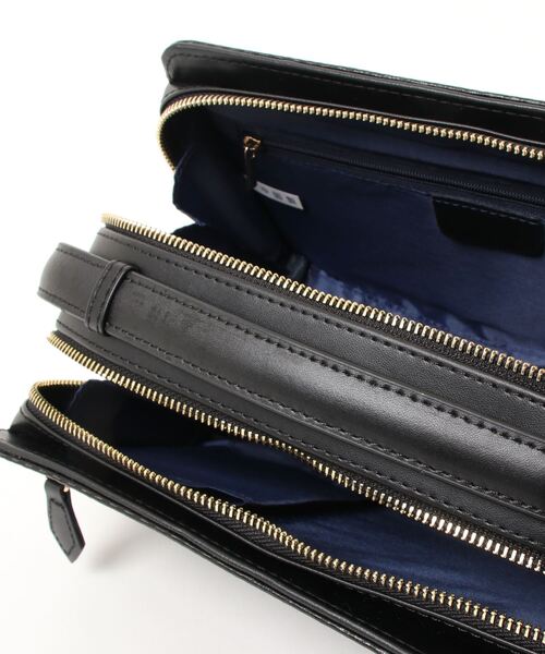 【新品未使用✨️】doublet スケートボード型 クラッチバッグ 希少 デザイン クラッチバッグ カーボン加工ダブルファスナーセカンドバッグ