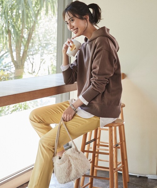 新品！23区ウールパンツ 23区 L(ニジュウサンク エル)のクリアウールサキソニー