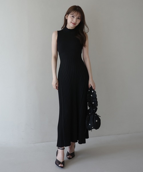 ワンピース BACK RIBBON KNIT DRESS