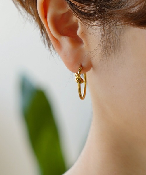 IAMUSE ピアス レディース 金属アレルギー対応 ノットモチーフフープ