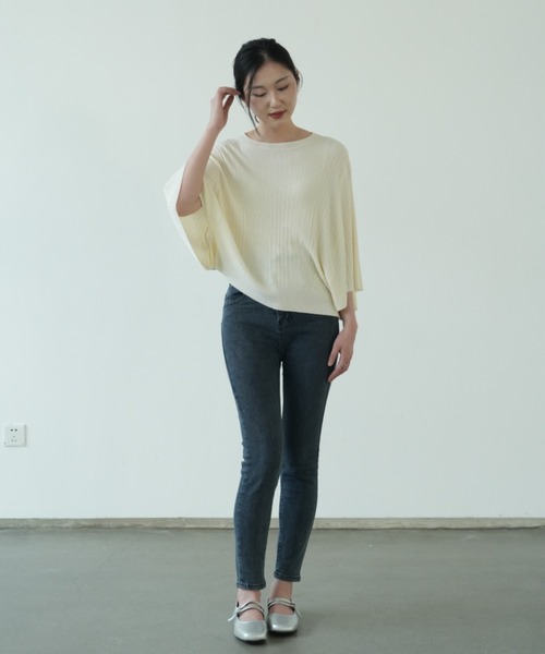 ブラウス シャツ 半袖 ひらっと広がるボリュームスリーブ夏服。上品