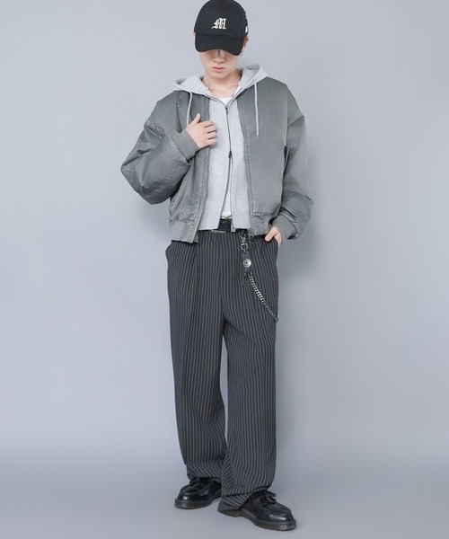 SPINNS（スピンズ） パンツ ピンストライプワイドスラックスパンツ