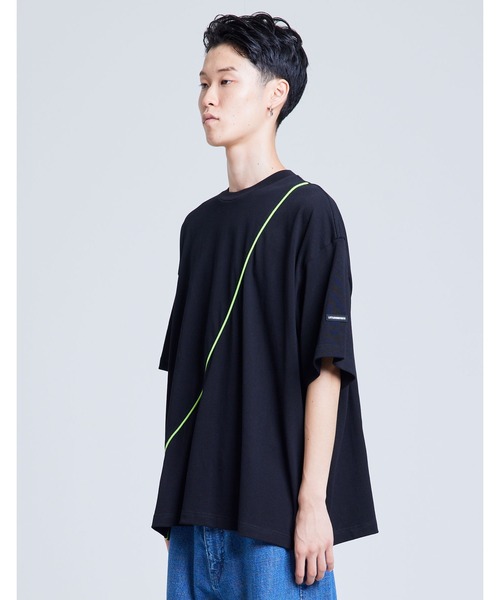「Little sunny bite」 半袖Tシャツ MEDIUM ブラック レディース_画像2