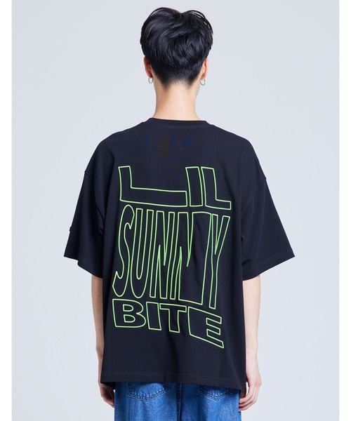 「Little sunny bite」 半袖Tシャツ MEDIUM ブラック レディース_画像3