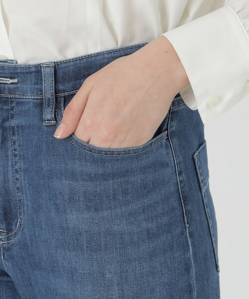 BLUE LABEL CRESTBRIDGE（ブルーレーベルクレストブリッジ） ジーンズ