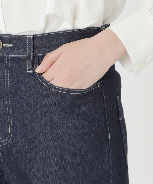 BLUE LABEL CRESTBRIDGE（ブルーレーベルクレストブリッジ） ジーンズ