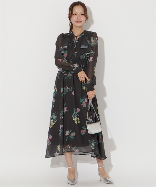 AND COUTURE（アンドクチュール） ワンピース フリルケープフラワー