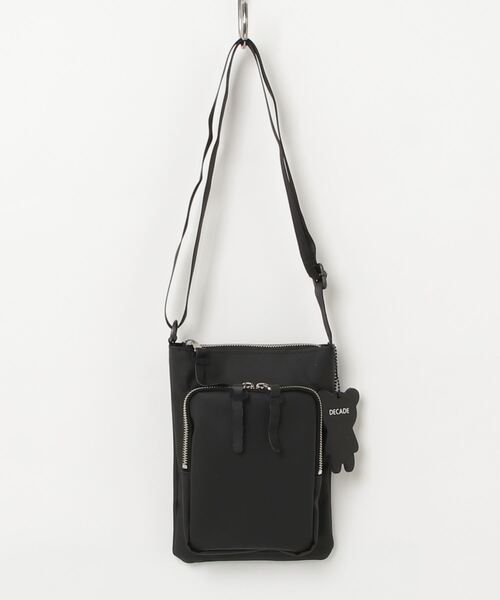 最終価格 超美品 定3万■DECADE■2way ミニショルダーバッグ DECADE（ディケイド） ショルダーバッグ ナイロンツイル・ミニ