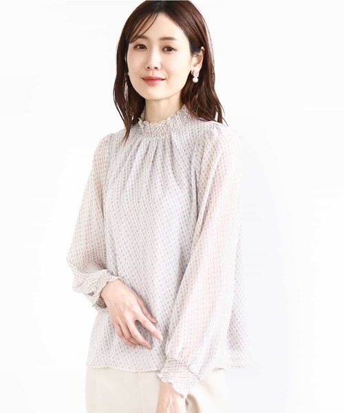 ブラウス シャツ 幾何柄シフォンスタンドカラーブラウス/洗える レディース