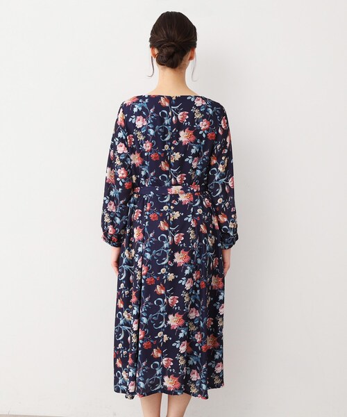 ローラアシュレイ【11】フラワー刺繍ロングワンピース スカラップ 薔薇 ローラアシュレイ【11】フラワー刺繍ロングワンピース