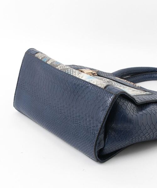 VALENTINO 「VALENTINO」 パイソン柄 ハンドバッグ - ネイビー