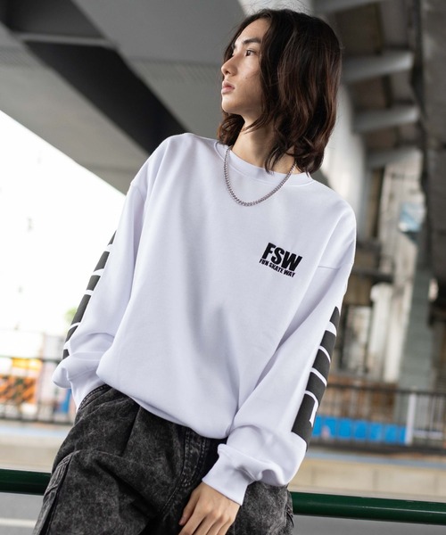 WEGO（ウィゴー） トレーナー スウェット WEGO/アクセ付きストレート
