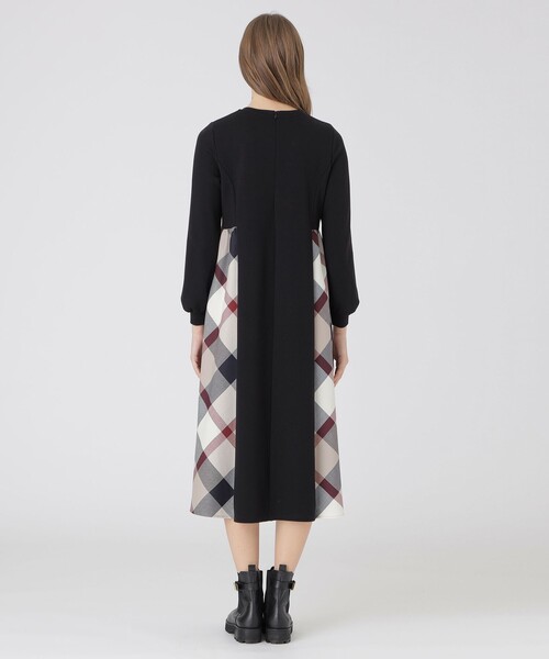 BLUE LABEL CRESTBRIDGE（ブルーレーベルクレストブリッジ