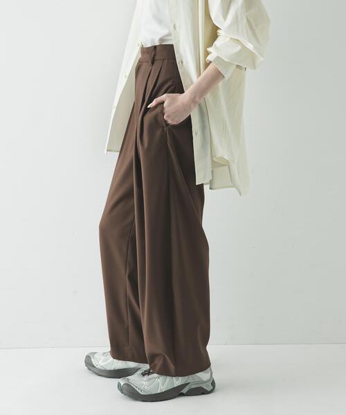URBAN RESEARCH（アーバンリサーチ） パンツ タックカーブスラックス