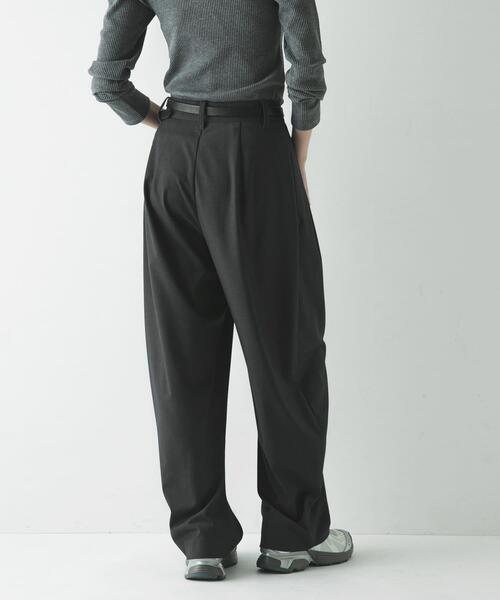 URBAN RESEARCH（アーバンリサーチ） パンツ タックカーブスラックス