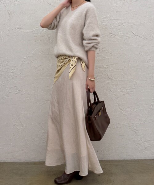 「LOUNGEDRESS」 ロングスカート MEDIUM アイボリー レディースの画像