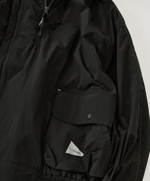 ナイロンジャケット 「and wander/アンドワンダー」water repellent light jacket メンズの画像