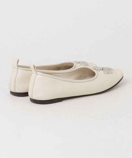 ベガちゃんトリーバーチ　パンプス ホワイト　6.5 TORY BURCH（トリーバーチ） フラットパンプス 6 1/2 ホワイト